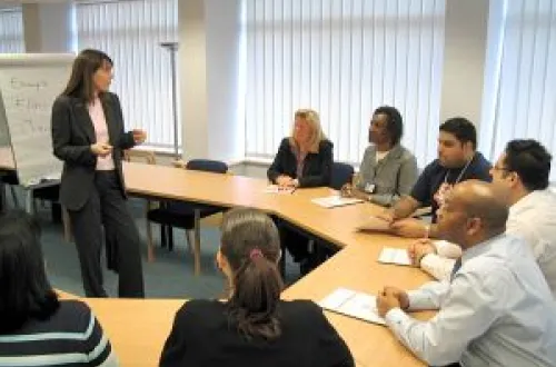 Jak sprawnie poprowadzić dyskusję