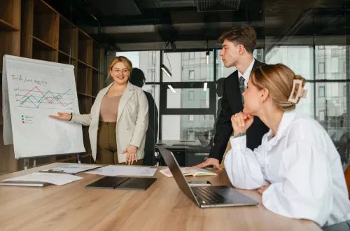 Jak zoptymalizować wydatki na szkolenia w firmie