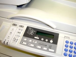 Ksero i drukarka Przydatnym urządzeniem biurowym jest m.in. kserokopiarka