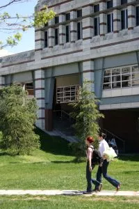 jak-uczelnie-walczą-o-przetrwanie