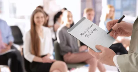 Kluczowe kompetencje menedżerskie - od zarządzania zespołem przez motywowanie po rozwój kompetencji osobistych